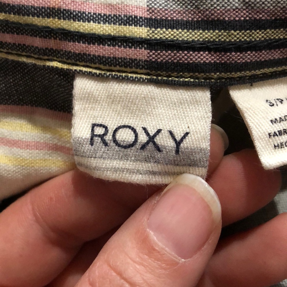 Roxy Gray Plaid Button Down Size Small - image 7
